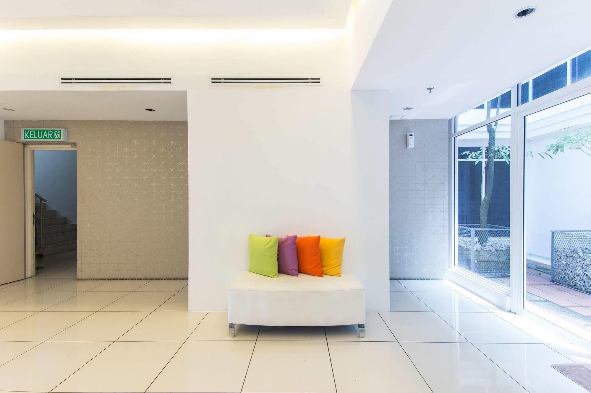 Zen Rooms Macallum Джорджтаун Экстерьер фото